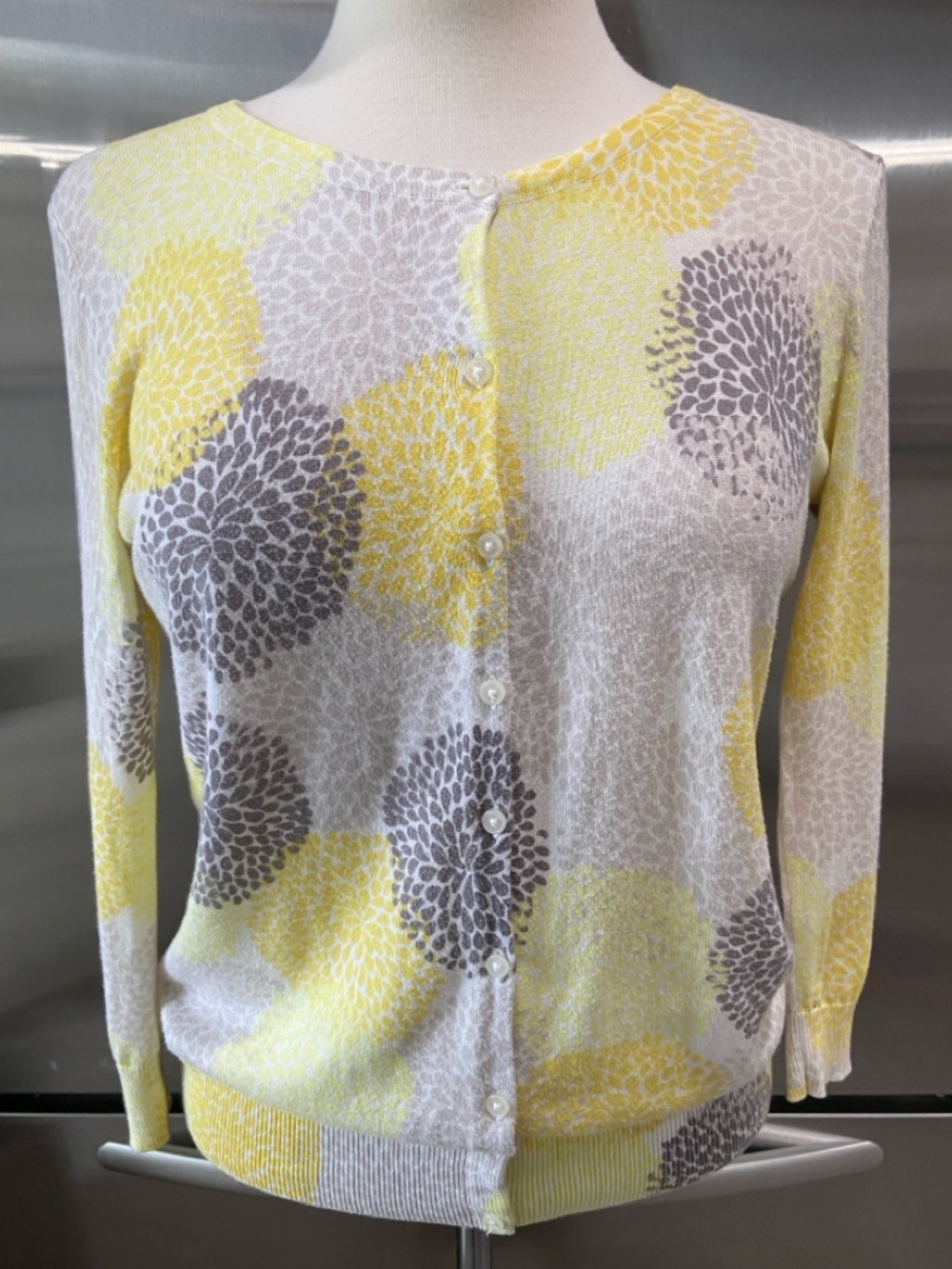 Old Navy Small Yellow Grey Floral Cardigan Teachercore 3/4 Sleeves Cotton